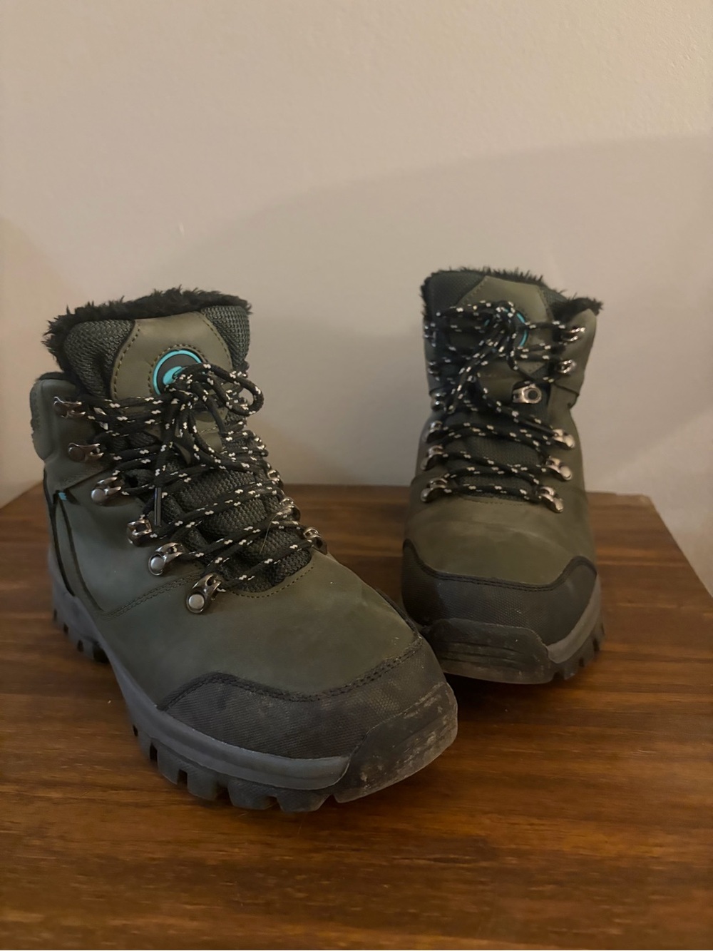 Women’s Olive Green Lace-Up Hiking Boots